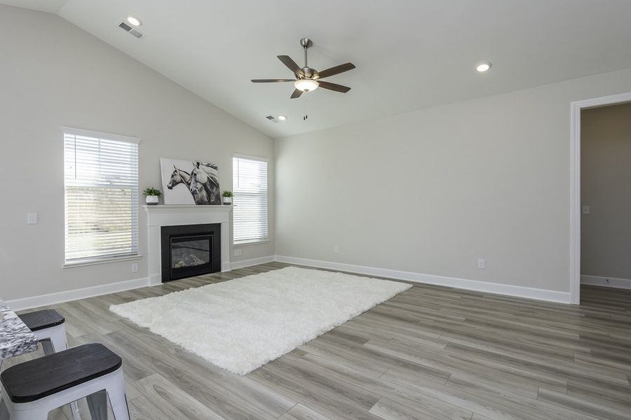 Representative unfurnished interior of a home built from the The Hunter by Cothran Homes in Holly Ridge, Greenville (Image 14).
