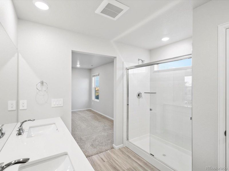 Image 38 of a home in .