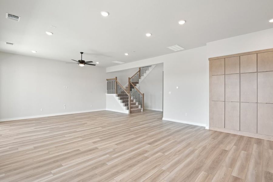 Spacious, unfurnished interior of a new home in Capitol Collection at Lariat, Liberty Hill (Image 19).