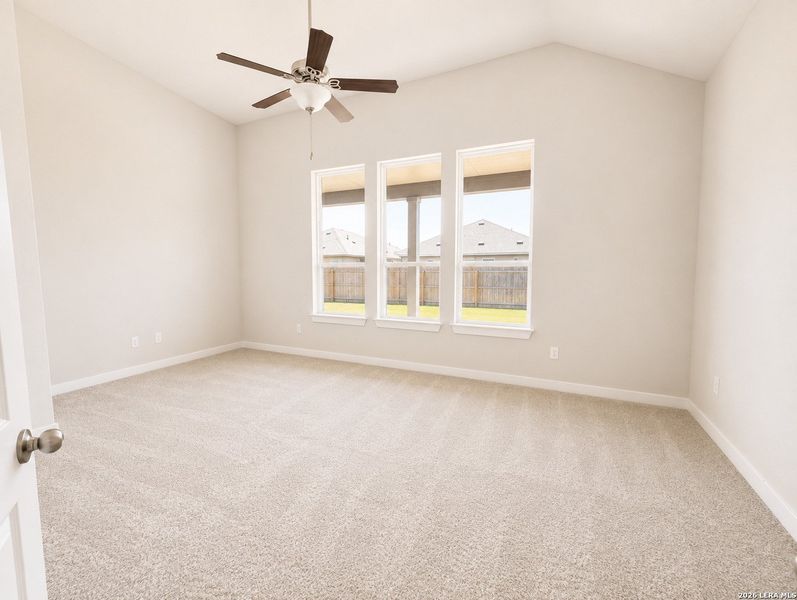 Spacious, unfurnished interior of a new home in Cordova Crossing, Seguin (Image 12).