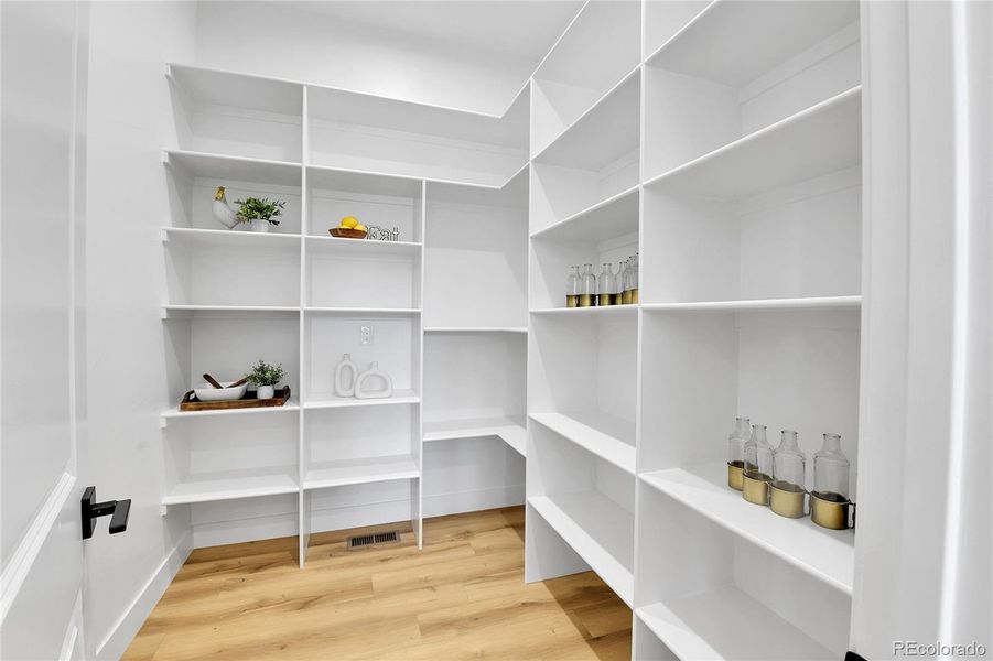 Image 34 of a home in .