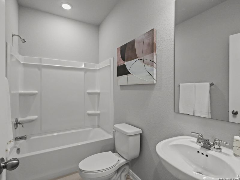 Furnished interior view inside a new home in Cedar Heights, San Antonio (Image 10).