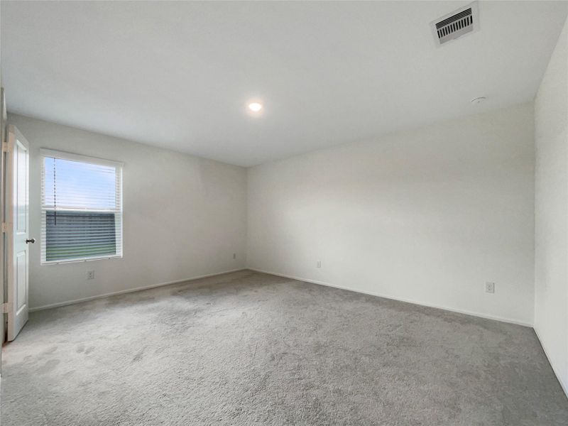 Image 7 of a home in . Image 7 of a home in .