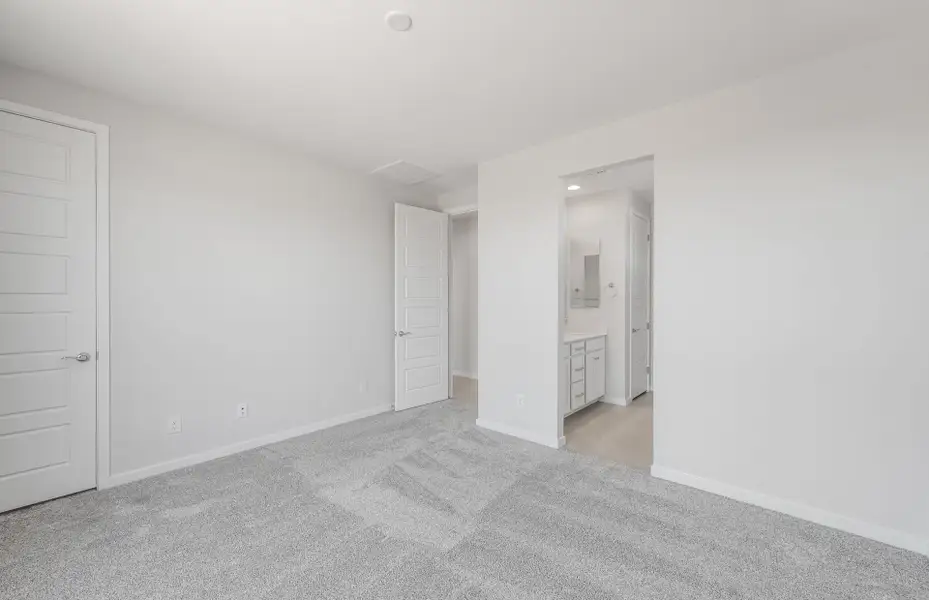 Spacious, unfurnished interior of a new home in Soleo, San Tan Valley (Image 17). Spacious, unfurnished interior of a new home in Soleo, San Tan Valley (Image 17).