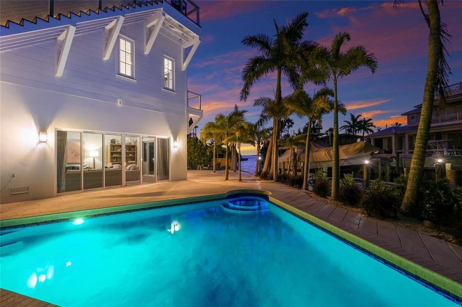 Exterior details and patio area of a home in , Bradenton Beach (Image 33).