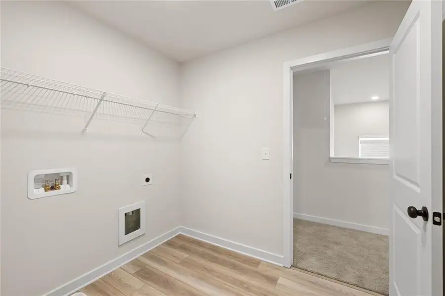 Spacious, unfurnished interior of a new home in Reserve at Gum Springs, Jefferson (Image 20).