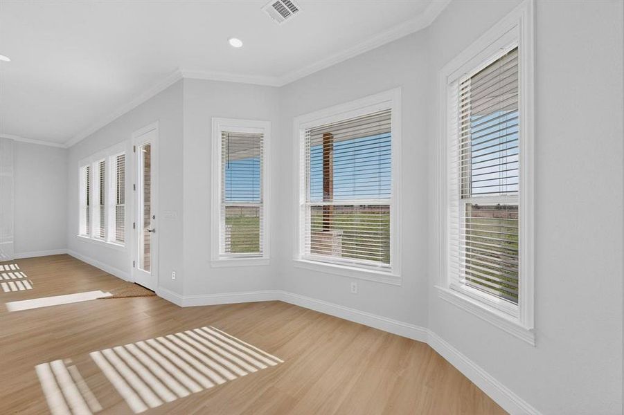 Spacious, unfurnished interior of a new home in , Leonard (Image 30).