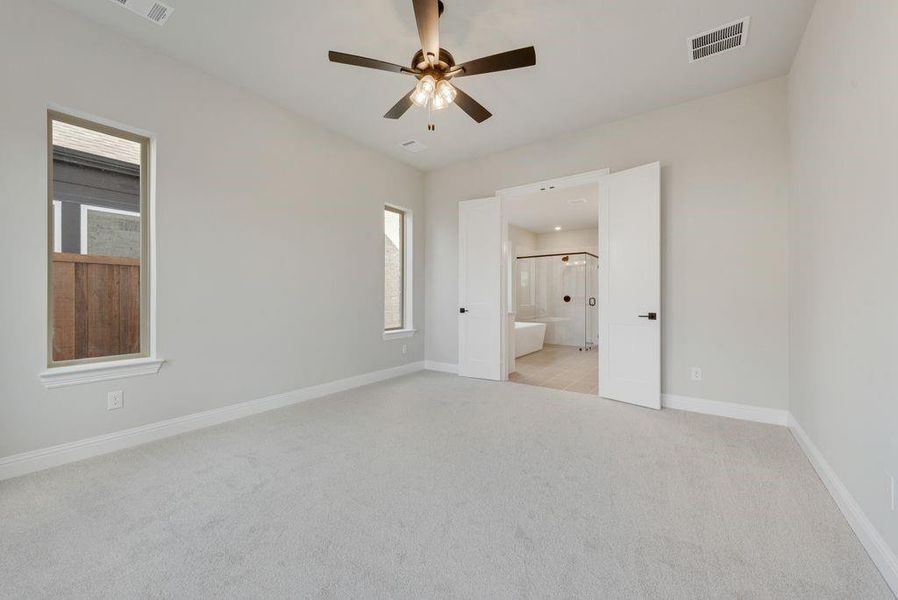 Spacious, unfurnished interior of a new home in Lake Forest, McKinney (Image 14).