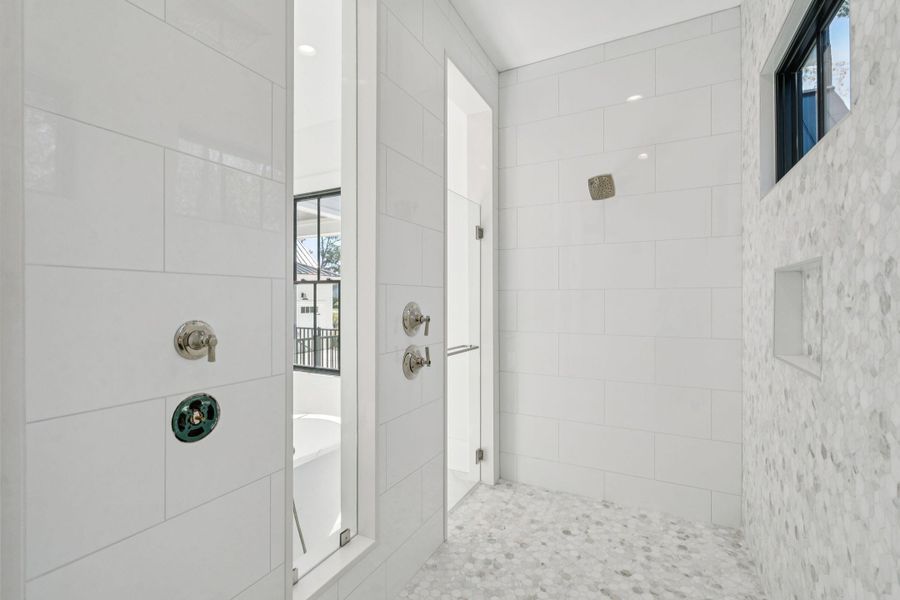 Image 96 of a home in .