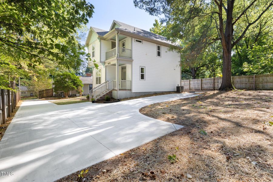 407B-Edward-38 407B-Edward-38