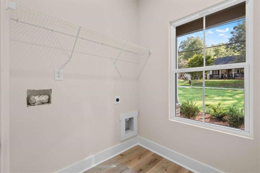 Spacious, unfurnished interior of a new home in , Temple (Image 32).