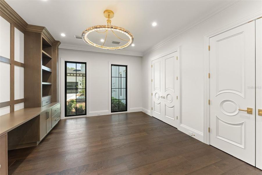 Spacious, unfurnished interior of a new home in , Windermere (Image 70).