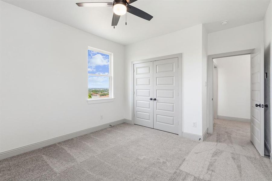 Spacious, unfurnished interior of a new home in Hills of Lake Country, Fort Worth (Image 35).