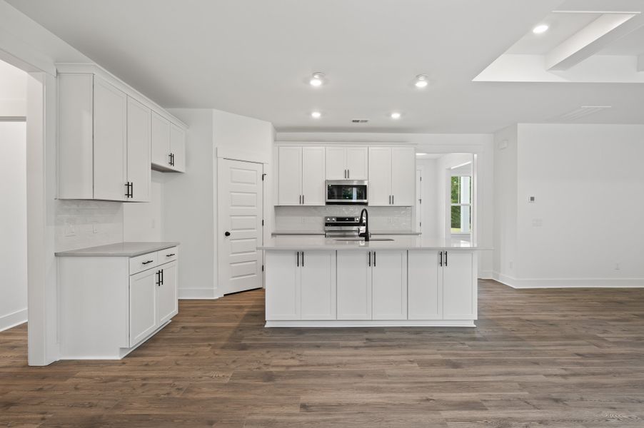 Representative furnished interior of a home built from the Fischer by Hunter Quinn Homes in Beaufort County Homes, Beaufort (Image 6). Representative furnished interior of a home built from the Fischer by Hunter Quinn Homes in Beaufort County Homes, Beaufort (Image 6).