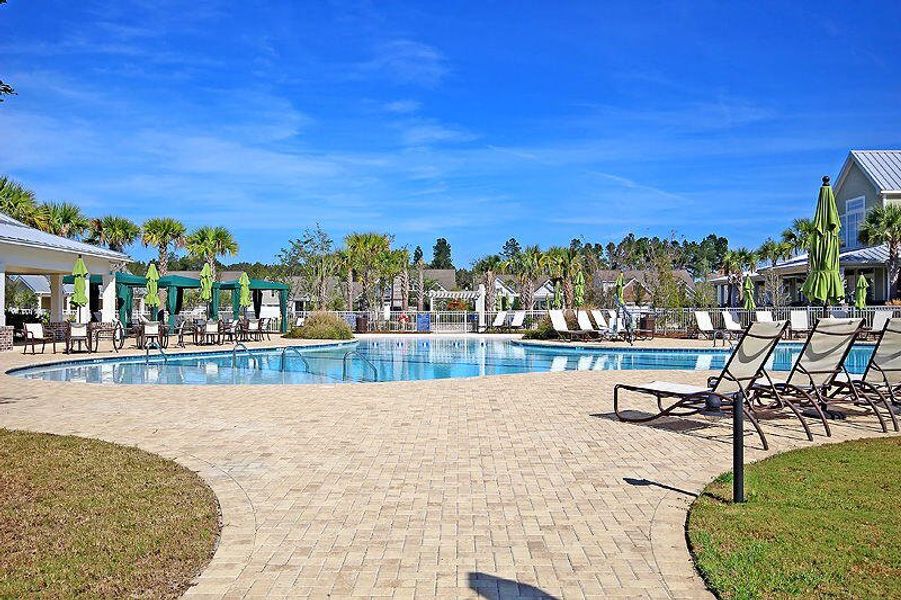 Community amenities in , Summerville (Image 51).