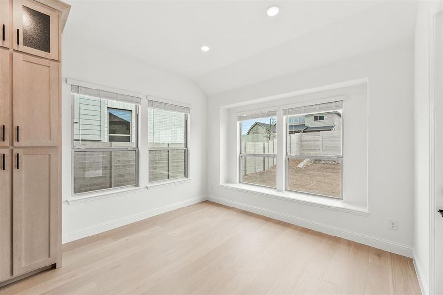 Spacious, unfurnished interior of a new home in Painted Tree, McKinney (Image 34).