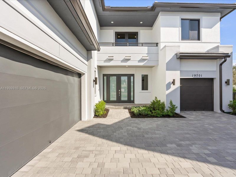 Exterior details and patio area of a home in , Miami (Image 3).