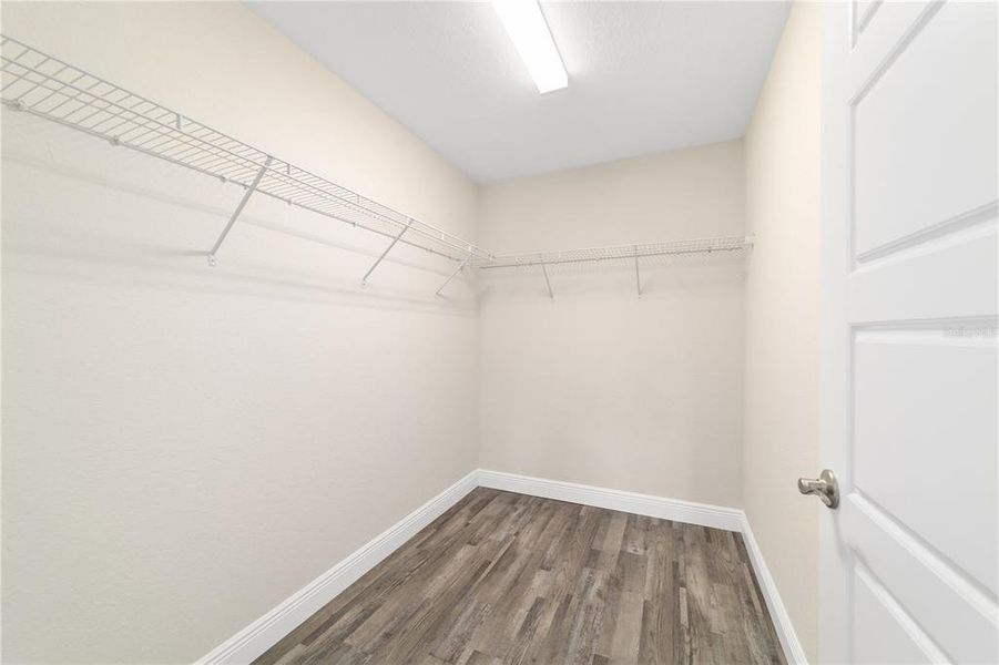 Spacious, unfurnished interior of a new home in , Ocala (Image 25).