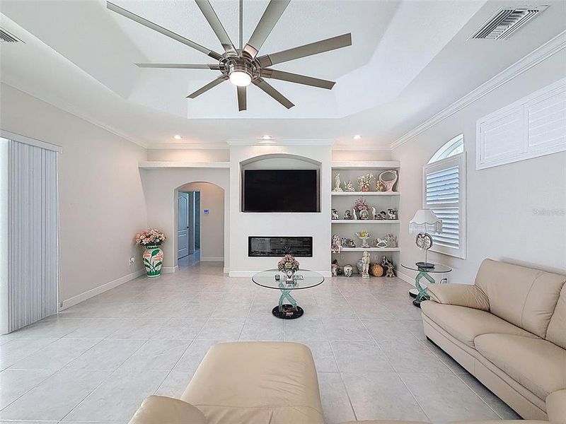 Furnished interior view inside a new home in , Spring Hill (Image 34).