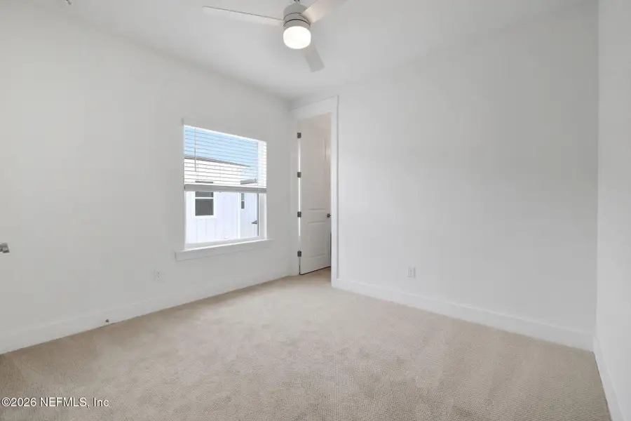 Spacious, unfurnished interior of a new home in , Jacksonville Beach (Image 34).