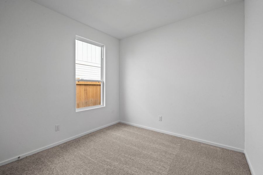 Spacious, unfurnished interior of a new home in Montgomery Bend, Montgomery (Image 11).