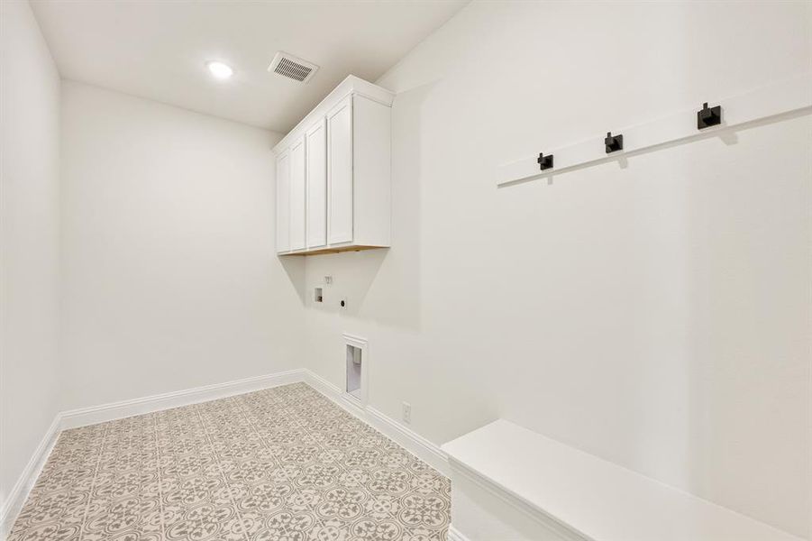 Spacious, unfurnished interior of a new home in Mosaic, Celina (Image 32). Spacious, unfurnished interior of a new home in Mosaic, Celina (Image 32).