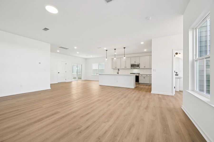 Representative images and renderings are for illustrative purposes. Actual structural options and design finishes of home may vary. Representative images and renderings are for illustrative purposes. Actual structural options and design finishes of home may vary.