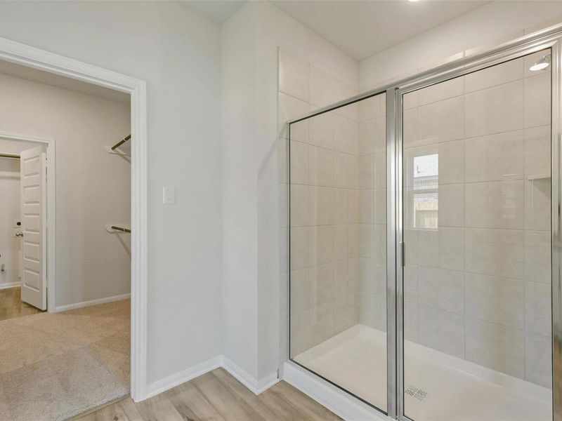 Spacious, unfurnished interior of a new home in River Ranch Meadows, Dayton (Image 21).