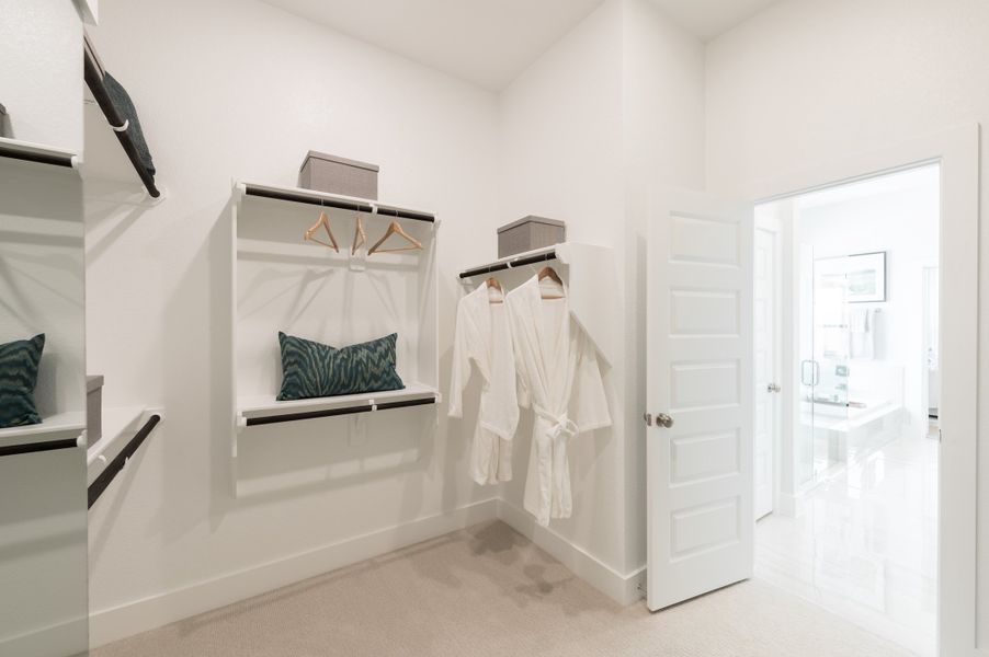 Representative furnished interior of a home built from the Goldeneye by Tri Pointe Homes in Jubilee 50′, Hockley (Image 46).