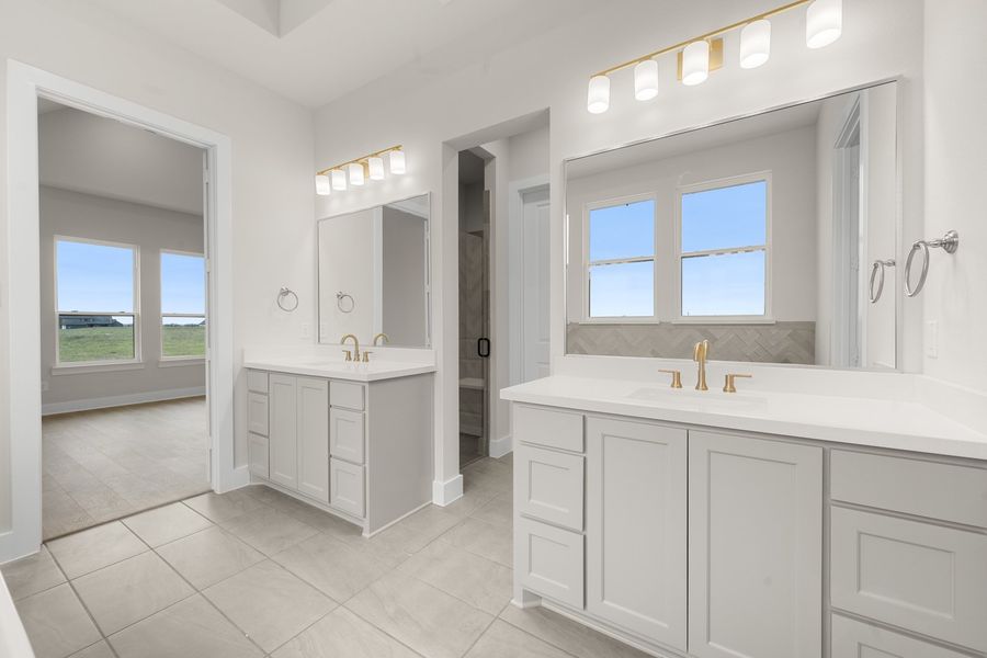 Furnished interior view inside a new home in Byrum Ranch, Venus (Image 13).