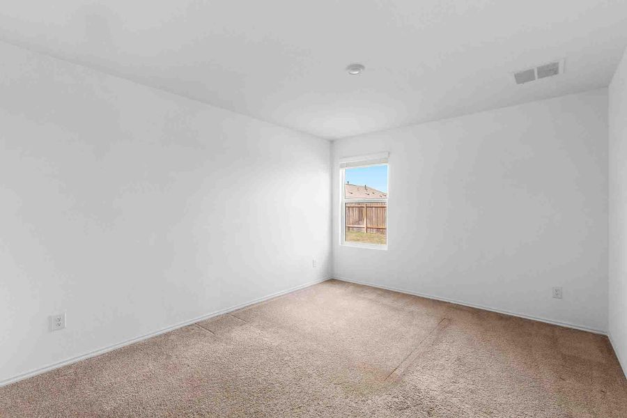 Spacious, unfurnished interior of a new home in Summerside, Lockhart (Image 23).