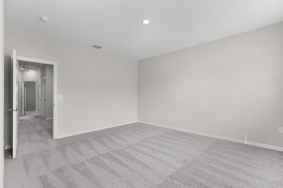 Spacious, unfurnished interior of a new home in Cherry Elm at SilverLeaf, St. Augustine (Image 17).