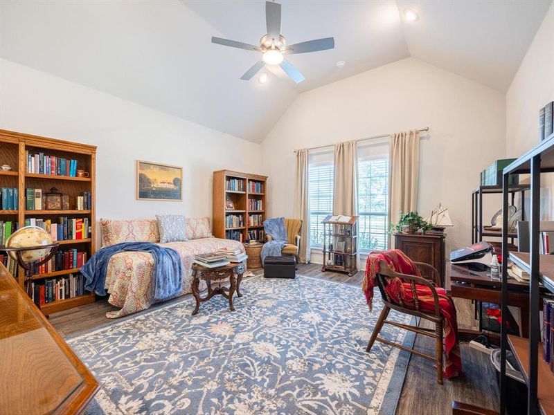 Furnished interior view inside a new home in , Waxahachie (Image 10). Furnished interior view inside a new home in , Waxahachie (Image 10).