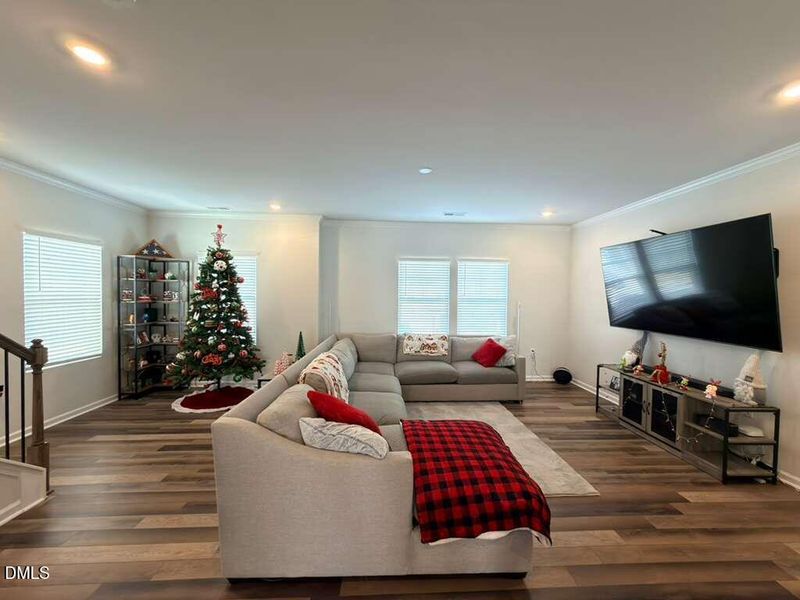 WhatsApp Image 2025-12-12 at 5.35.03 PM