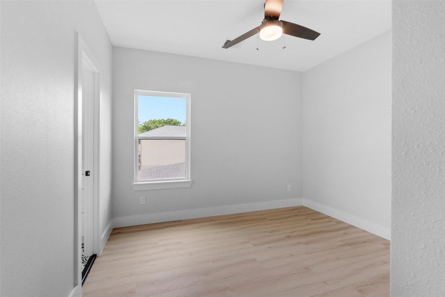 Image 11 of a home in . Image 11 of a home in .