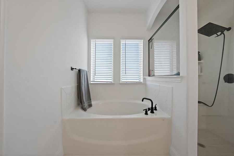 Close-up of interior finishes inside a home in , Venus (Image 20).