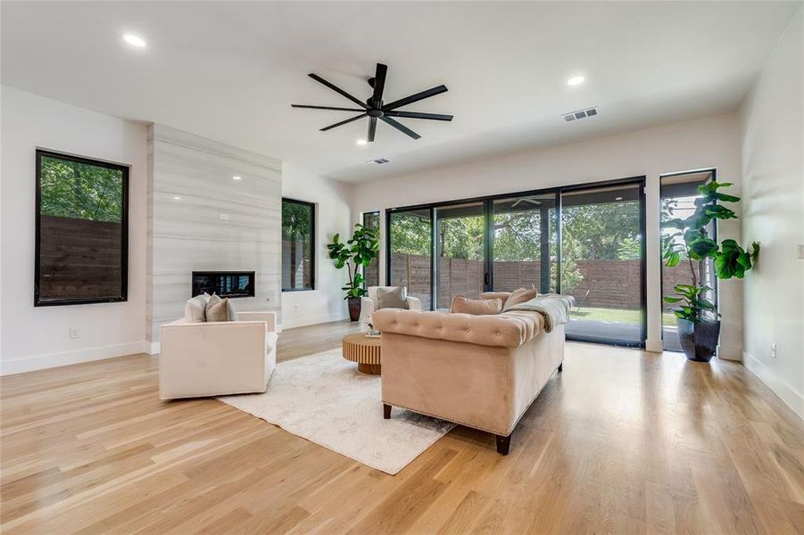 Furnished interior view inside a new home in , Dallas (Image 24).
