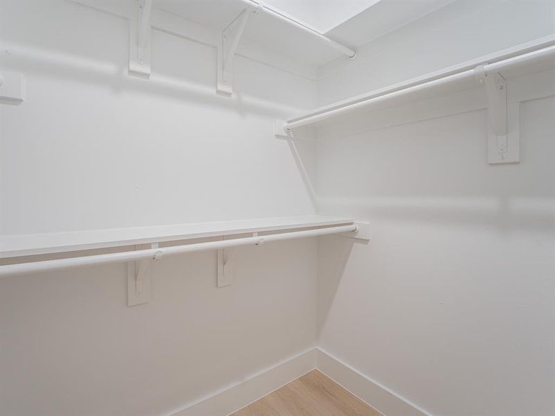 Spacious, unfurnished interior of a new home in , Dallas (Image 22).