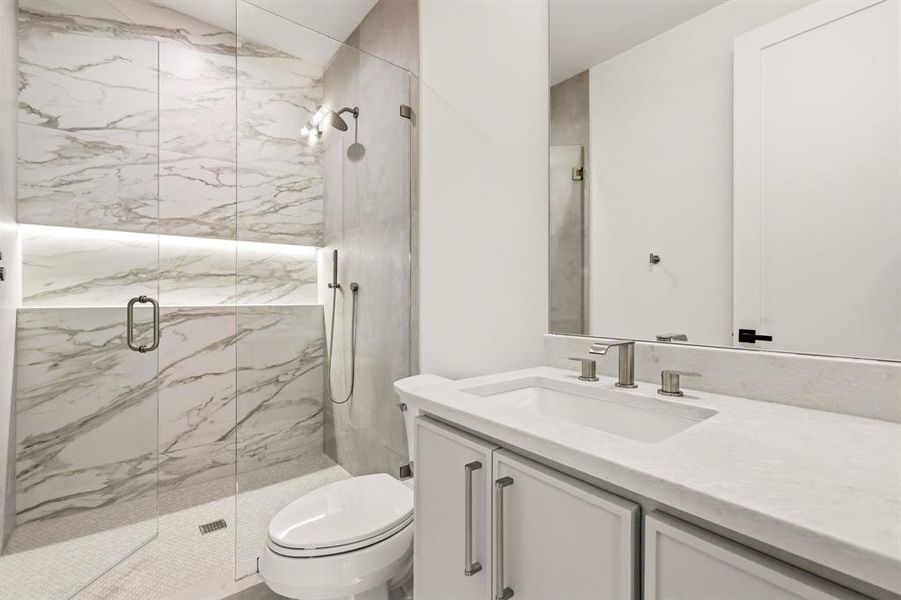 Furnished interior view inside a new home in , Dallas (Image 28).