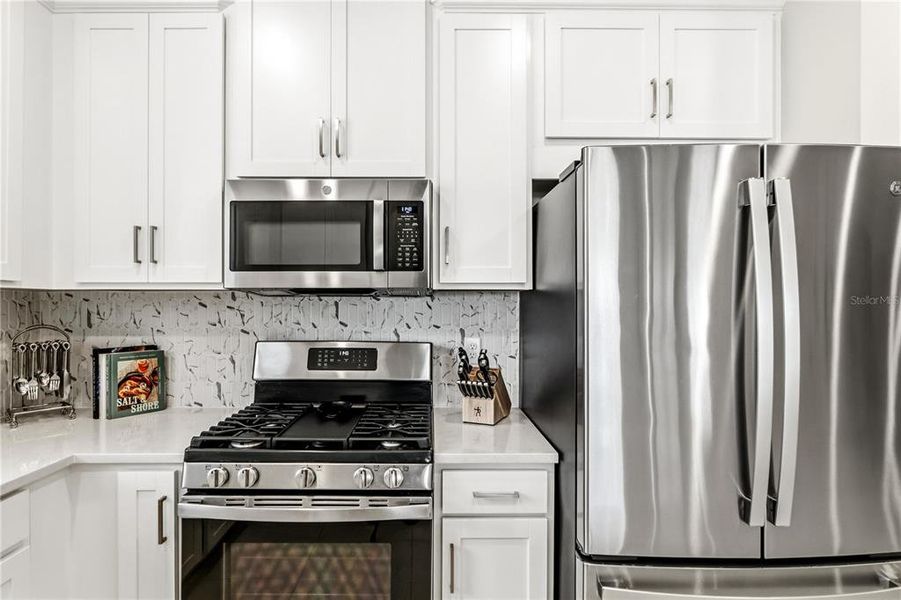 Furnished interior view inside a new home in , Lakewood Ranch (Image 6).