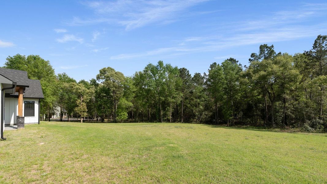 Exterior details and patio area of a home in , Montgomery (Image 4).