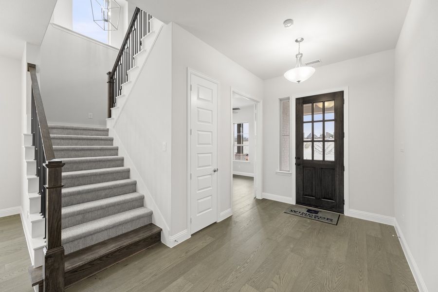 Spacious, unfurnished interior of a new home in Providence Cove, McKinney (Image 15). Spacious, unfurnished interior of a new home in Providence Cove, McKinney (Image 15).