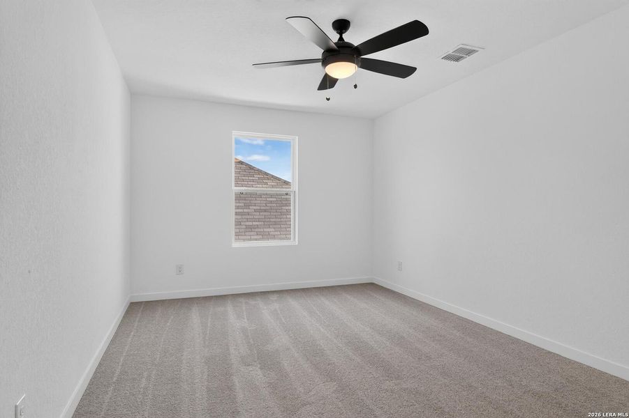 Spacious, unfurnished interior of a new home in Cordova Trails, Seguin (Image 27).