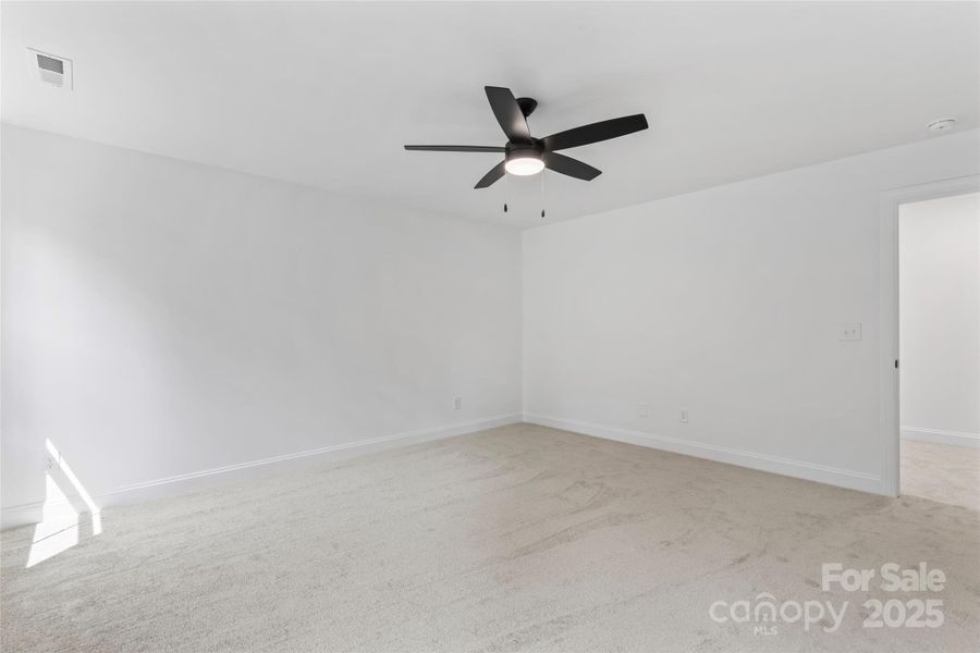 Spacious, unfurnished interior of a new home in , Kannapolis (Image 8).