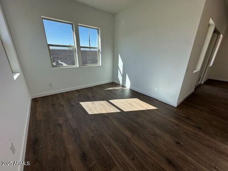 Sanc Lot 01 - Dining Sanc Lot 01 - Dining