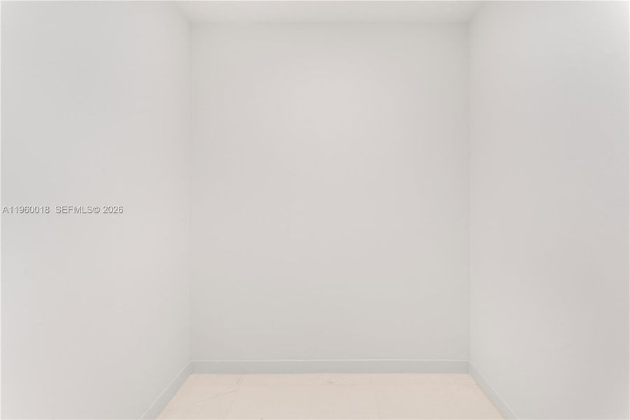 Spacious, unfurnished interior of a new home in , Miami (Image 25).