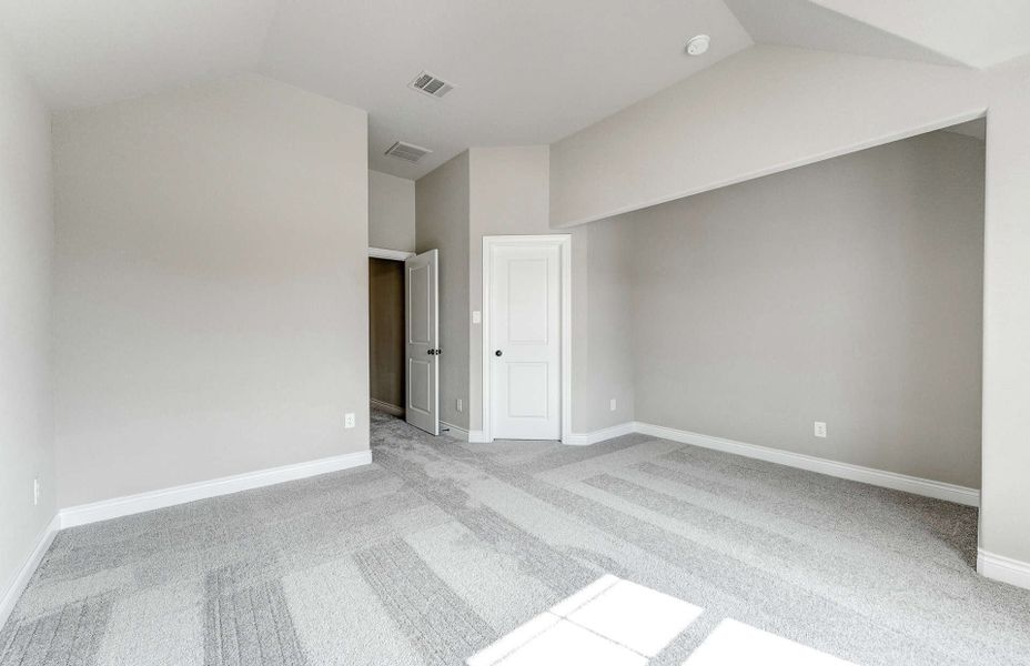 Spacious, unfurnished interior of a new home in Bridgeland 60′, Cypress (Image 45).