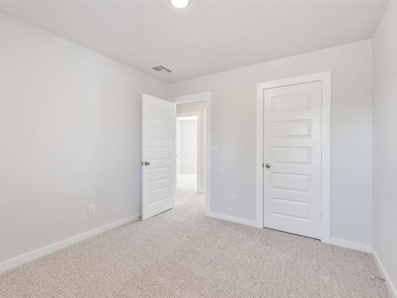 Spacious, unfurnished interior of a new home in Lakes at Black Oak, Magnolia (Image 29).