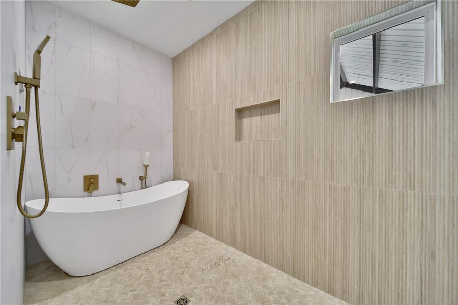 Image 36 of a home in .