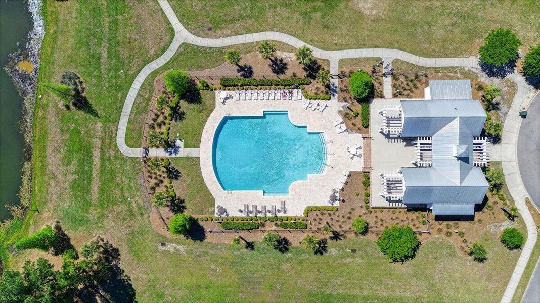 Community amenities in , Summerville (Image 47).